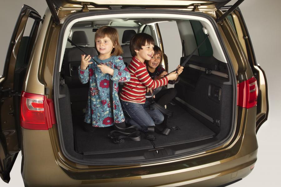 Seat Alhambra 2010 года  (фото 106 из 113)